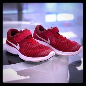 Boys Size 13 Nike Tennis Shoes